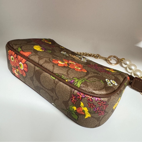 Coach Nolita 19 In Signature Canvas With Floral Print CR828 with Pearl extender - Picture 4 of 8